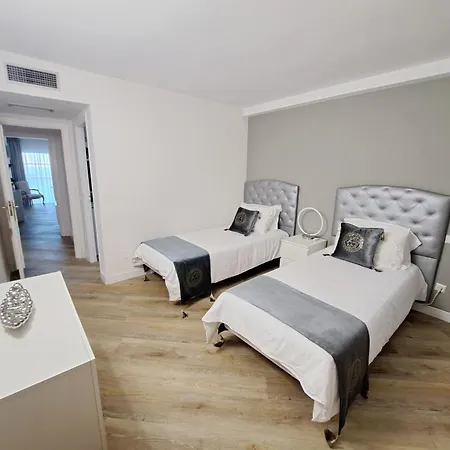 Playa Miraflores 1 Apartment *