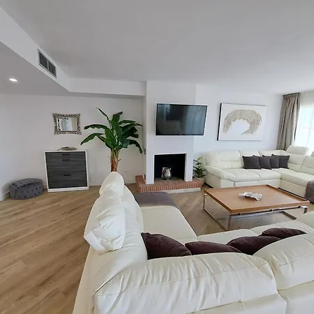 Playa Miraflores 1 Apartment *