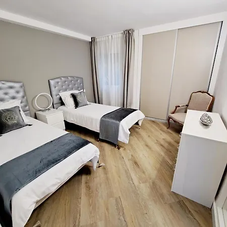 Playa Miraflores 1 Apartment *